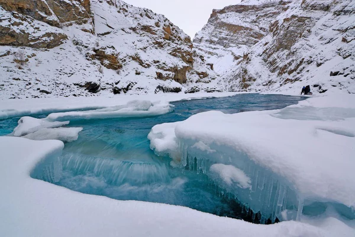 Dramatic ice formations