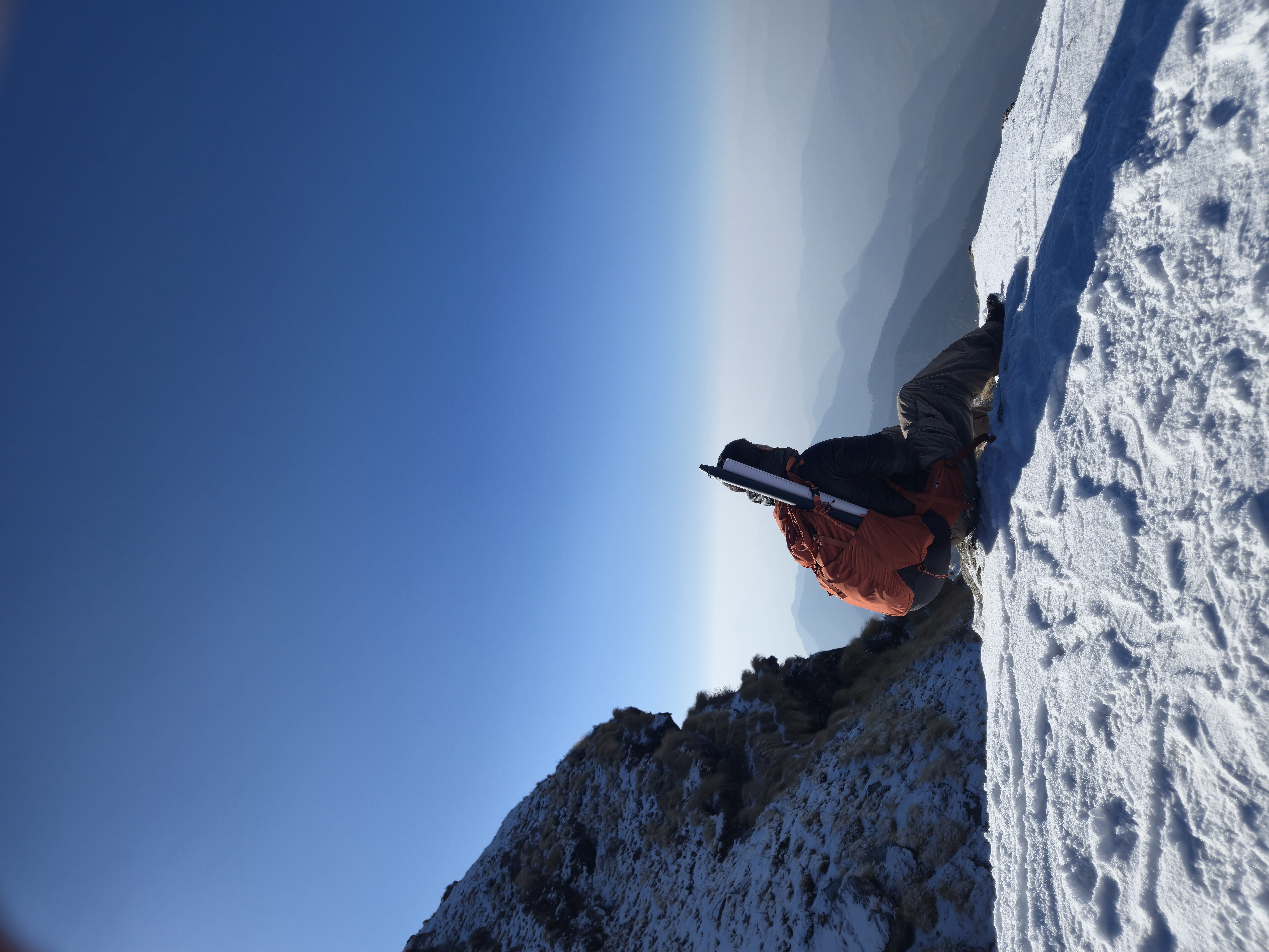 Video thumbnail of Dayara Bugyal meadow